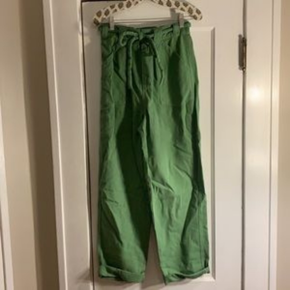Free people flouncy green brand new pants - Picture 6 of 9